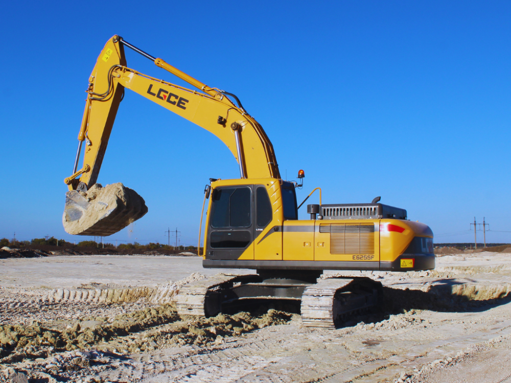 Экскаватор гусеничный LGCE E6255F
